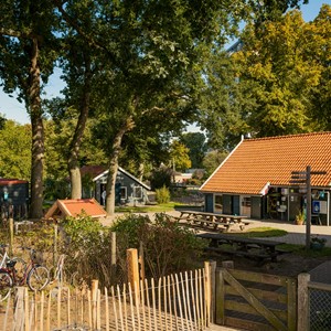 Spelen en speuren op wijkboerderij De Klooienberg